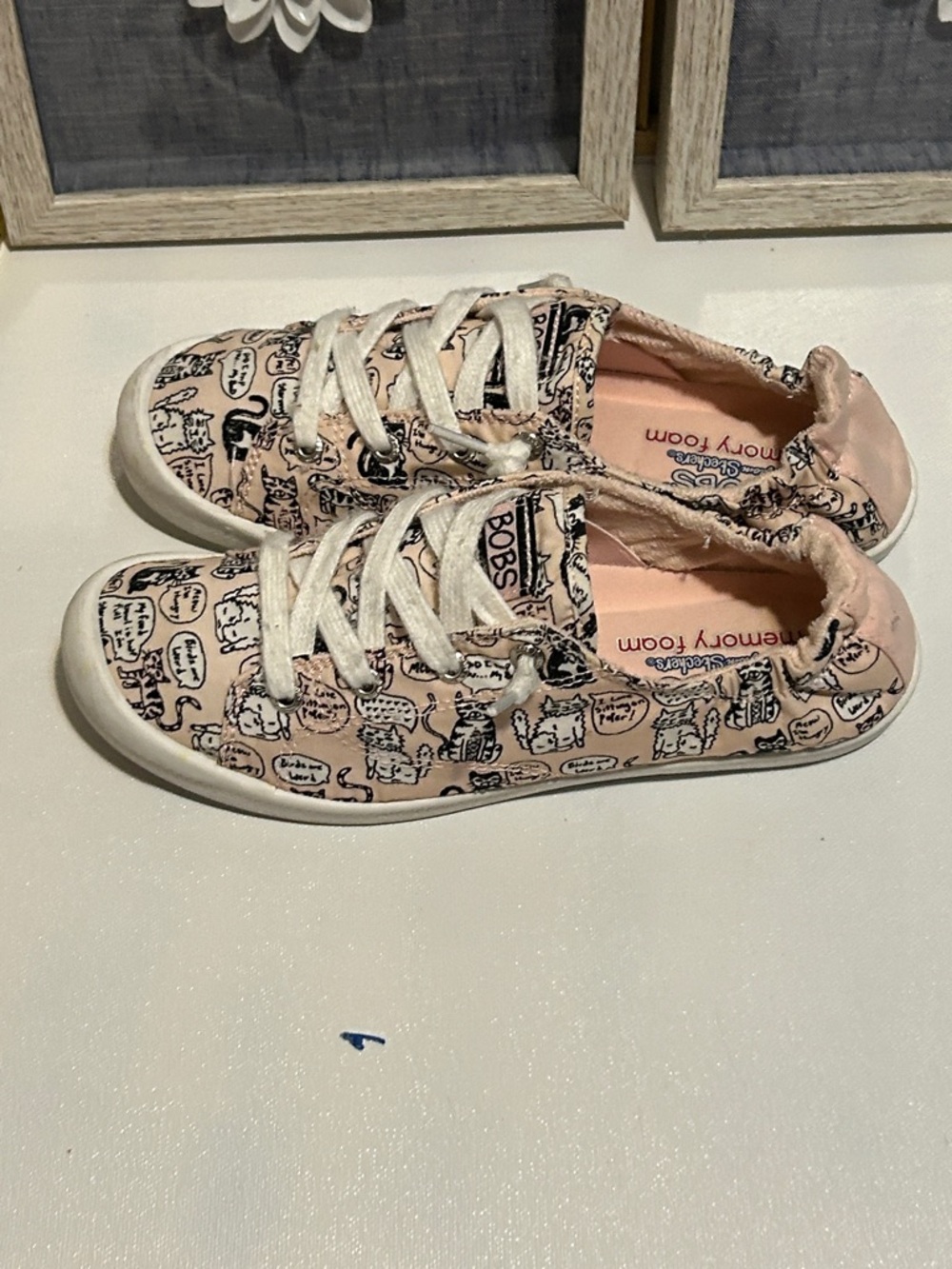 Skechers women'sPink Cat-Print BOBS Casual Sneakers - Picture 3 of 6